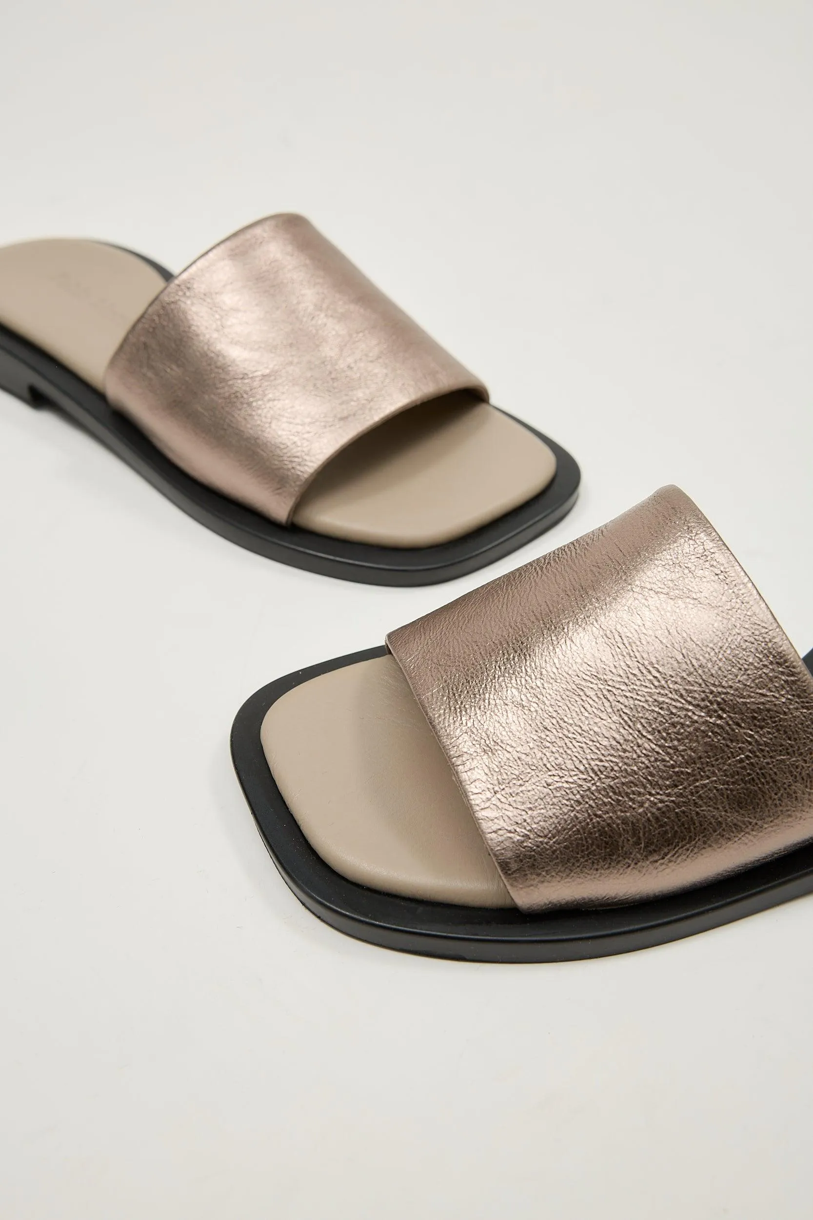 Alo Flop Metallic