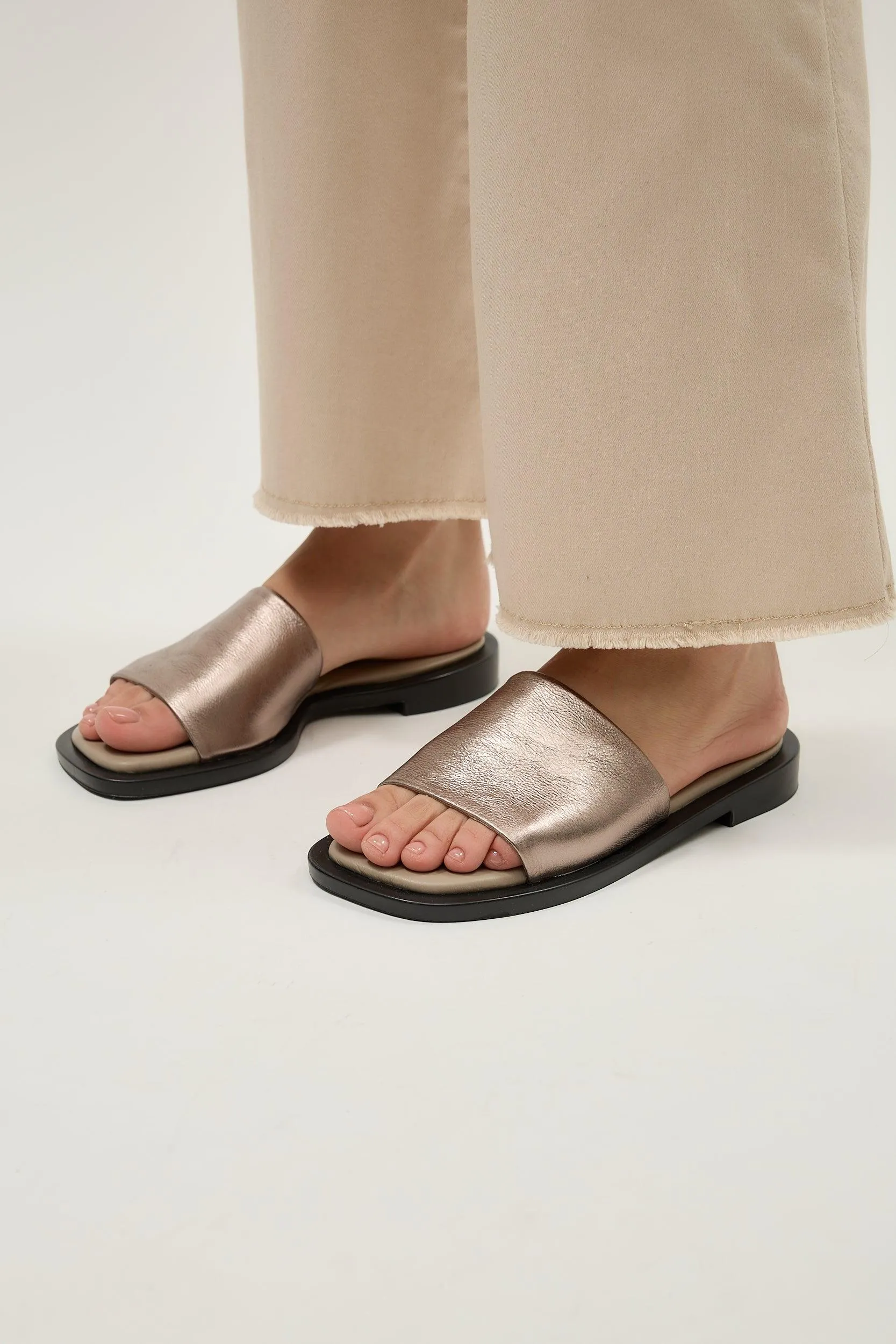 Alo Flop Metallic